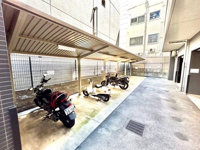 ﾚｼﾞｭ-ﾙｱｯｼｭPREMIUM TWIN-Ⅱ(1304の物件外観写真