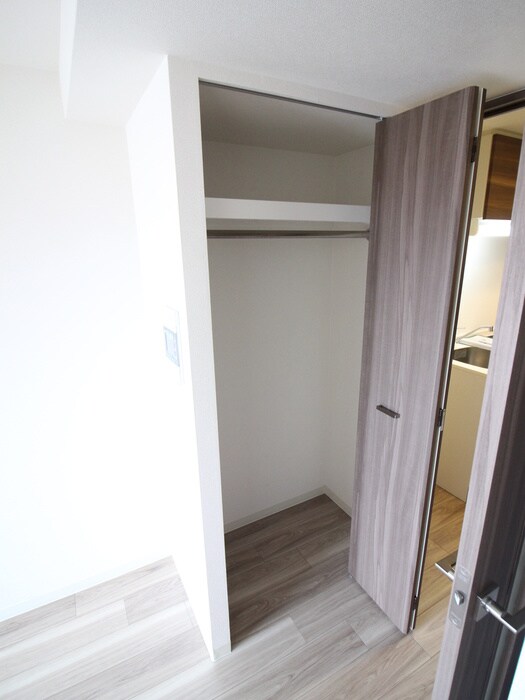 ﾌﾟﾚｻﾝｽ梅田北ｵｰﾙ（908）の物件内観写真