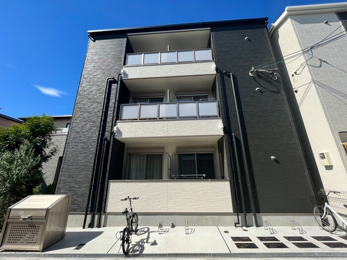 アバンティオエクラの物件外観写真