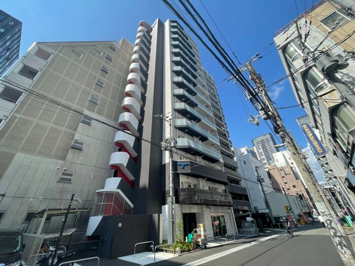 セレニテ本町リアンの物件外観写真