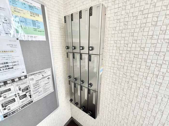 ディアコート香里の物件外観写真