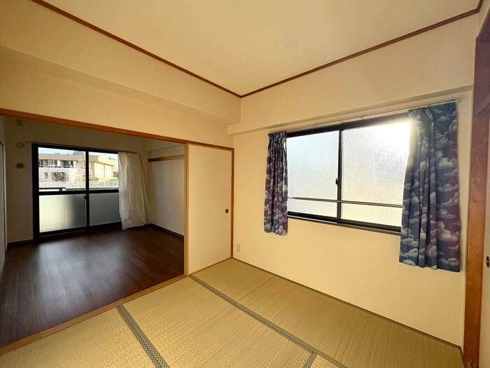 ロ－レルハイム大島の物件内観写真