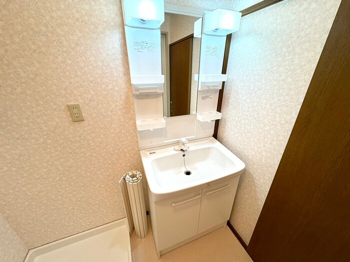 ロ－レルハイム大島の物件内観写真