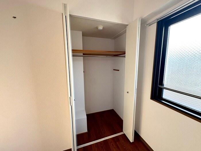 ロ－レルハイム大島の物件内観写真