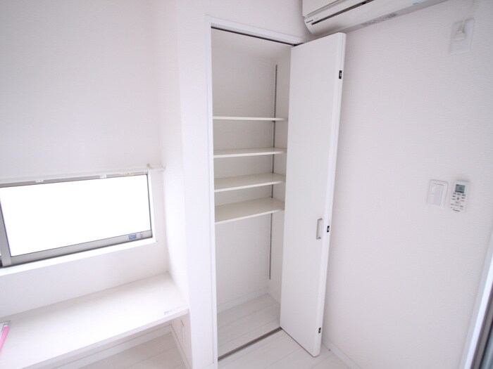 アクロス神戸灘アパートメントの物件内観写真