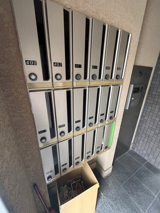 下鴨葵館の物件外観写真