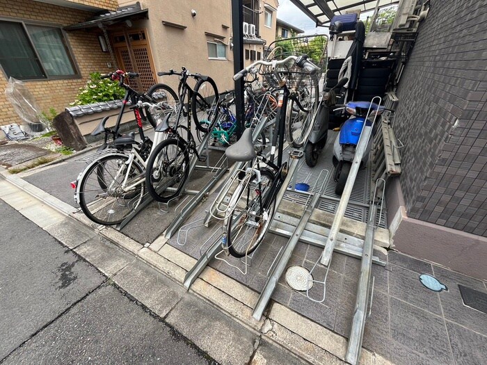 下鴨葵館の物件外観写真