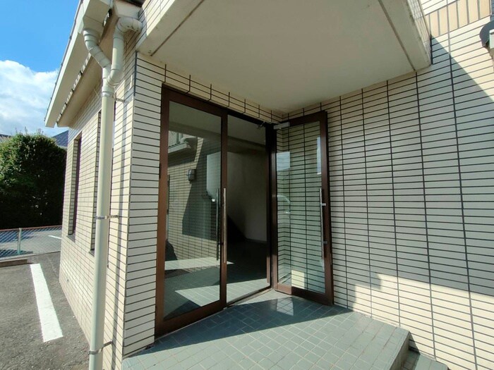 シャト－アルバの物件外観写真