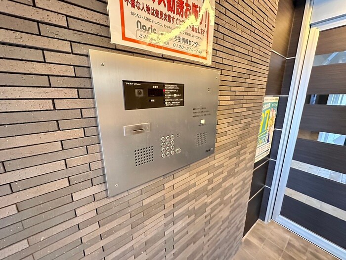 フェイバル二条の物件外観写真