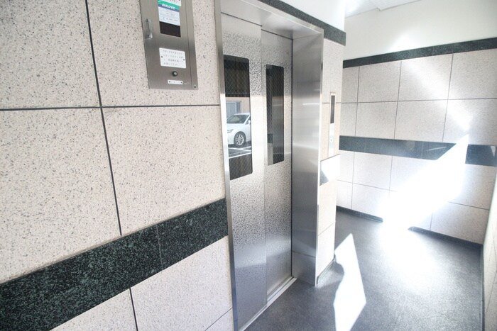 ロイヤルハイムの物件外観写真