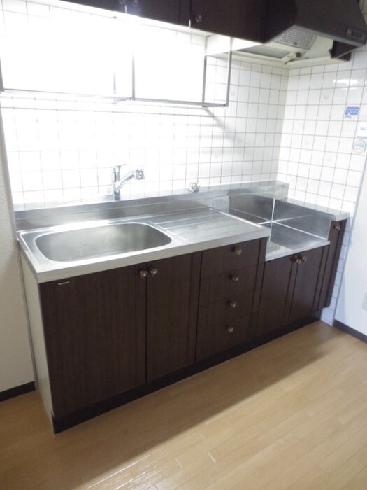 エストアビテ・ヒロの物件内観写真