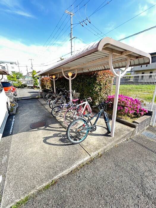 エストアビテ・ヒロの物件外観写真