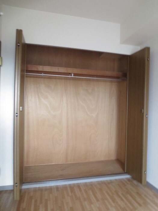 エストアビテ・ヒロの物件内観写真