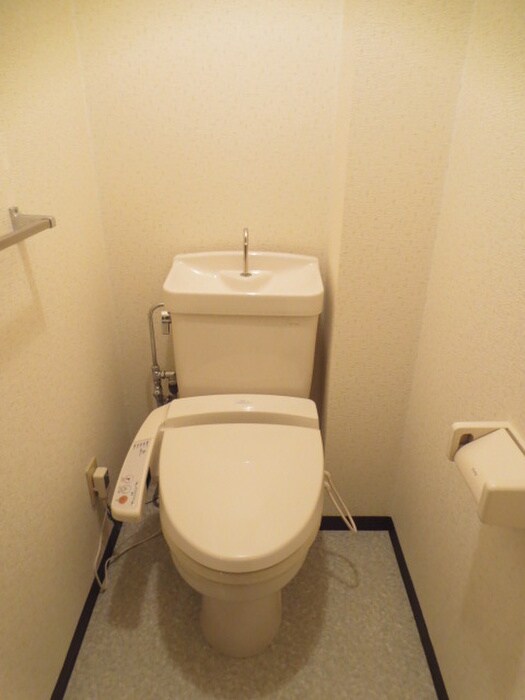 エストアビテ・ヒロの物件内観写真