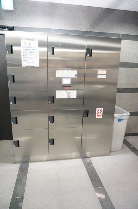 グランレブリー室町六角の物件外観写真