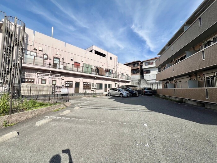 オブ・ヴィラ－ジュの物件外観写真