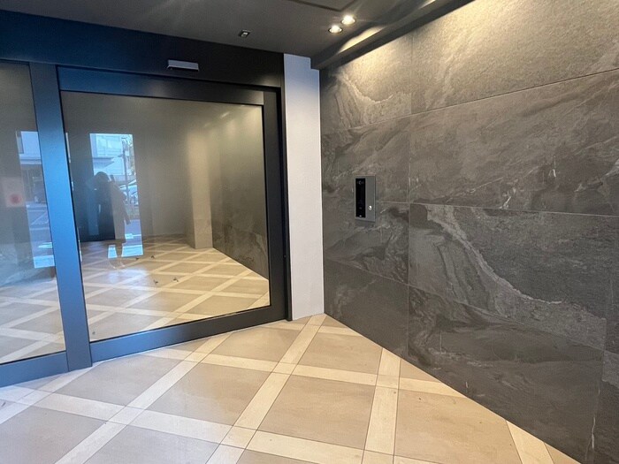 グランステディ城東中央の物件外観写真