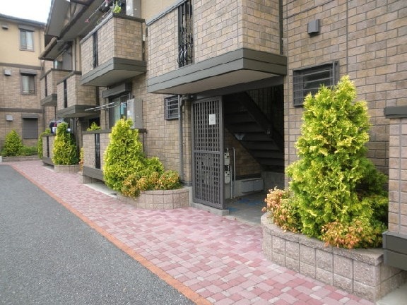 グランシャリオ萱振Ｂ棟の物件外観写真