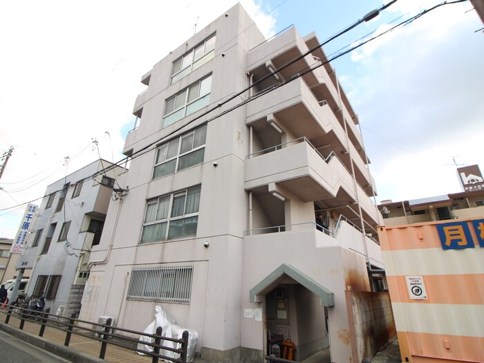 ロイヤルハイツ武庫之荘の物件外観写真