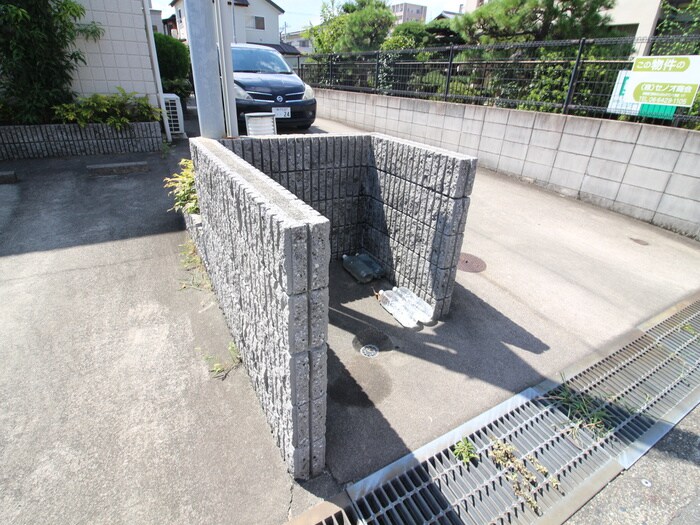 メゾン下仲の物件外観写真