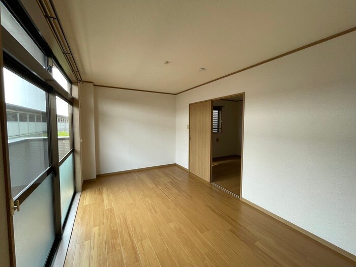 グランプエンテセルカ西町の物件内観写真