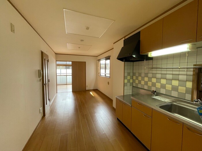 グランプエンテセルカ西町の物件内観写真