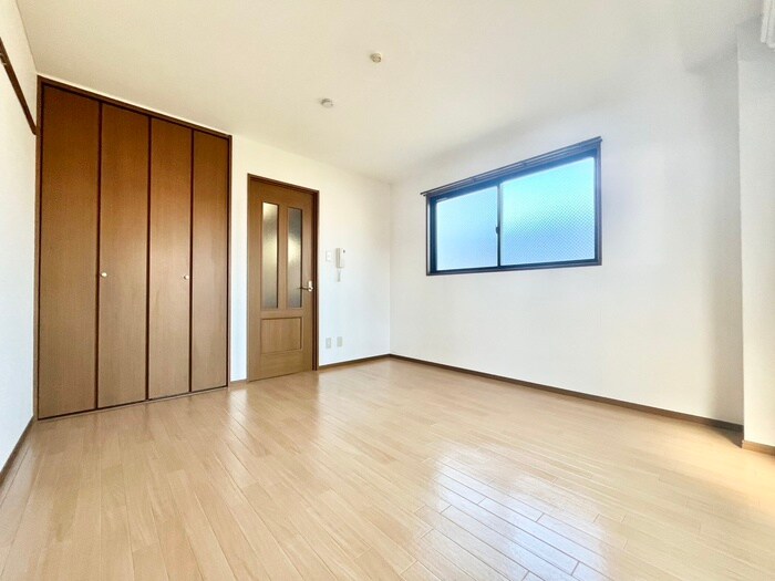 ラ　フェリーチｴの物件内観写真