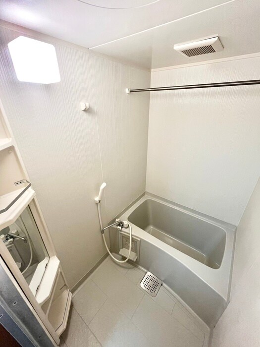 ラ　フェリーチｴの物件内観写真