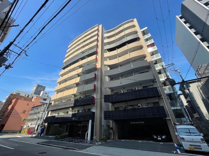 SERENiTE上町台（北館）の物件外観写真