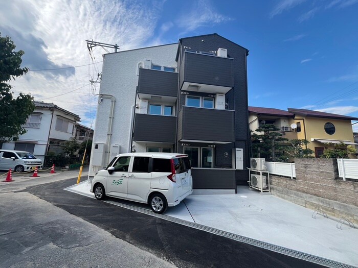 ドエル小花の物件外観写真