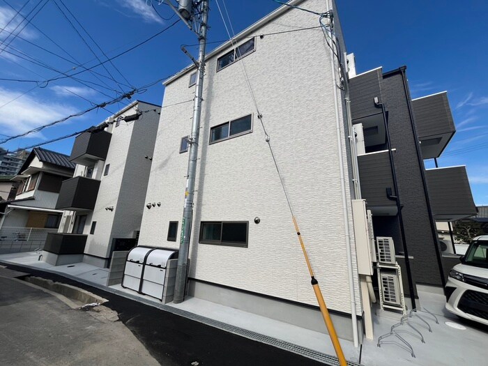 ドエル小花の物件外観写真