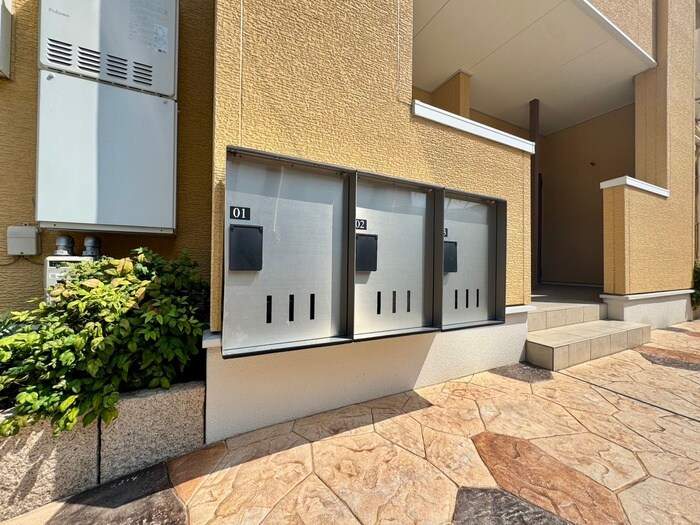 サン・フェリスタⅠの物件外観写真