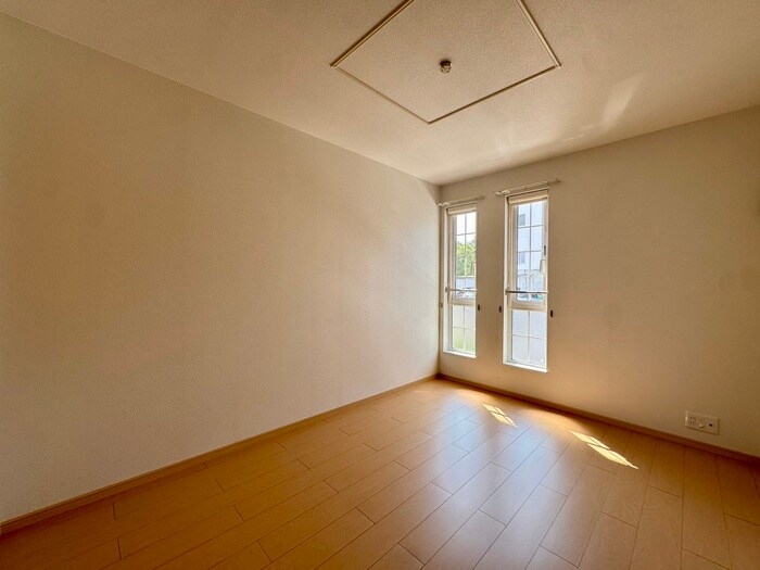 サン・フェリスタⅠの物件内観写真