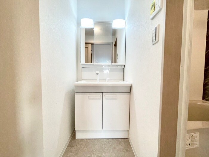 Ｔ‘ｓ ＢＡＳＥ 西難波の物件内観写真