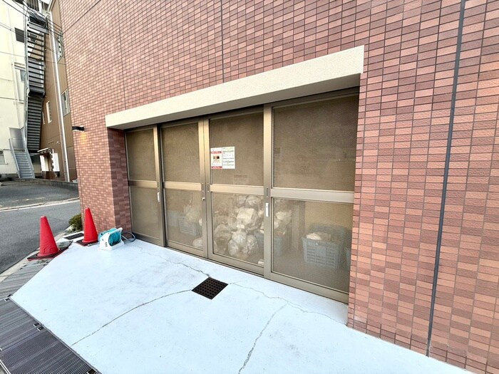 ア－バネックス福島の物件外観写真