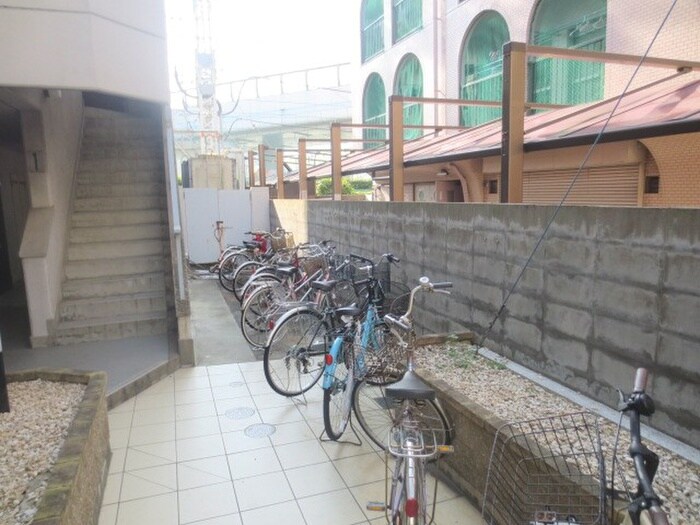 モンド・ベルピアの物件外観写真