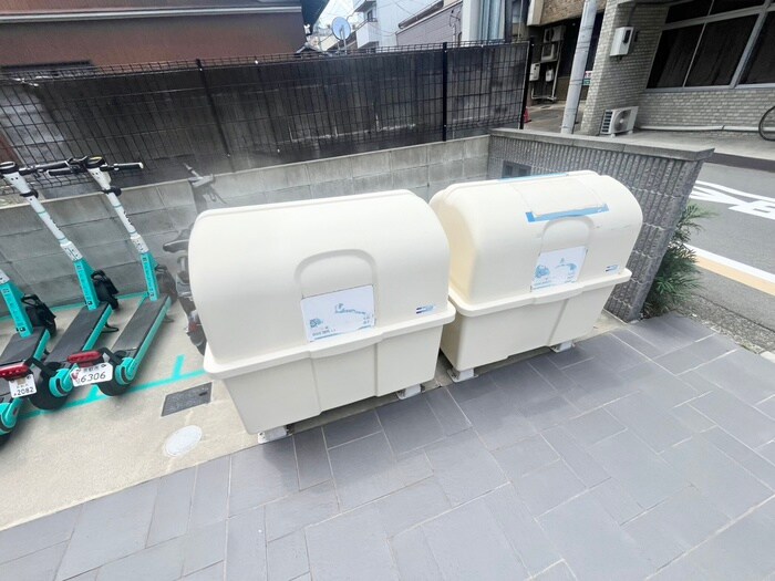 フラッティK&S千本寺之内の物件外観写真