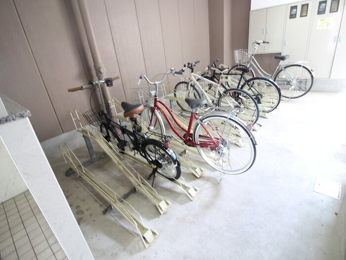 イースト新大阪の物件外観写真