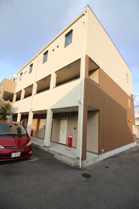 グランシールⅡ番館の物件外観写真