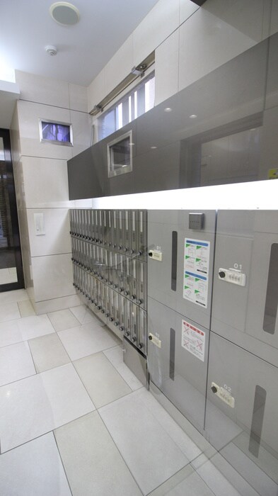 オリエンタル靱本町の物件外観写真