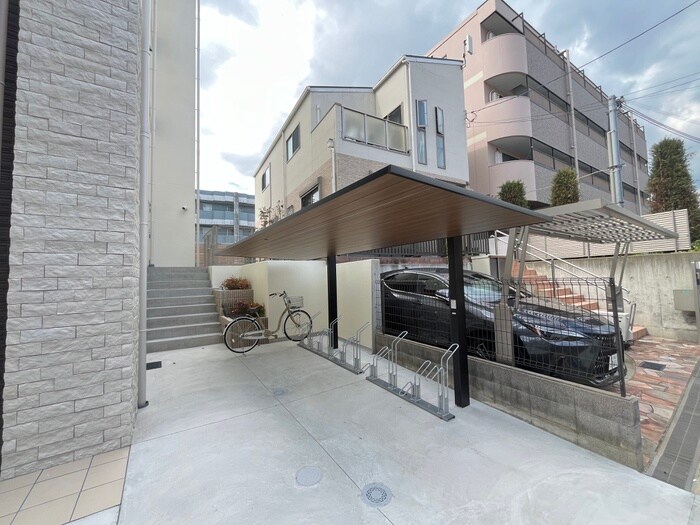 ラ・リュールＭＪの物件外観写真