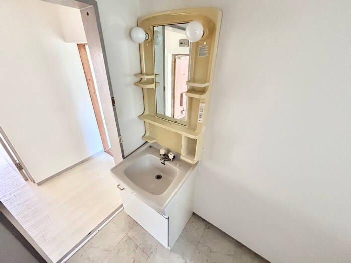 シャルル香里園（202）の物件内観写真