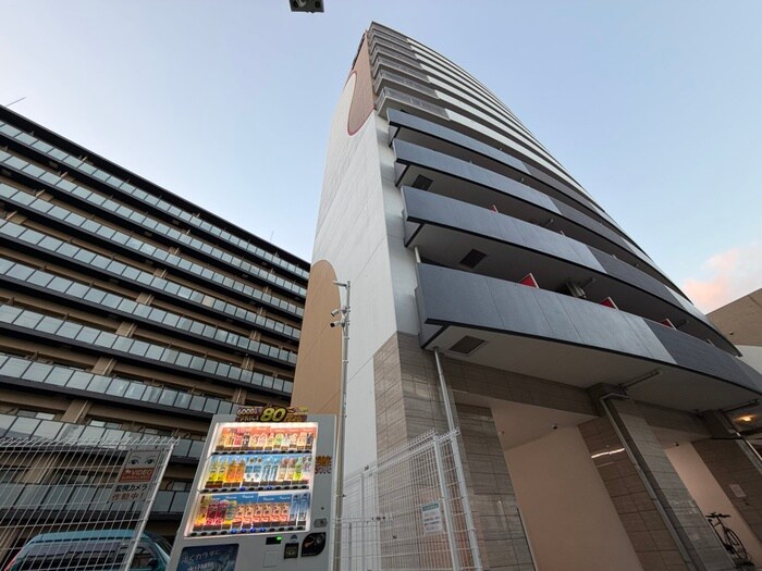 セレニテ神戸プリエの物件外観写真