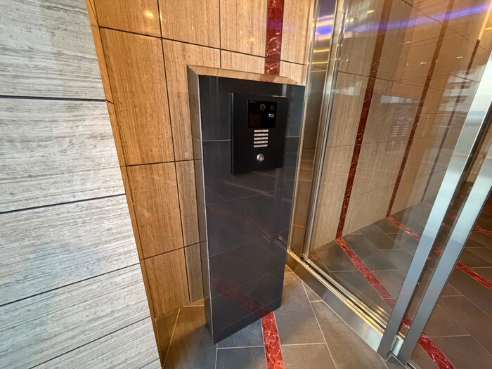 セレニテ神戸プリエの物件外観写真