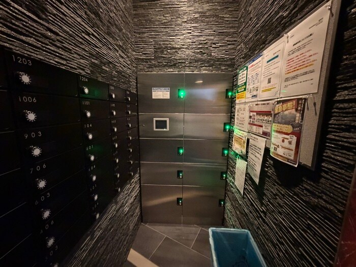 セレニテ神戸プリエの物件外観写真