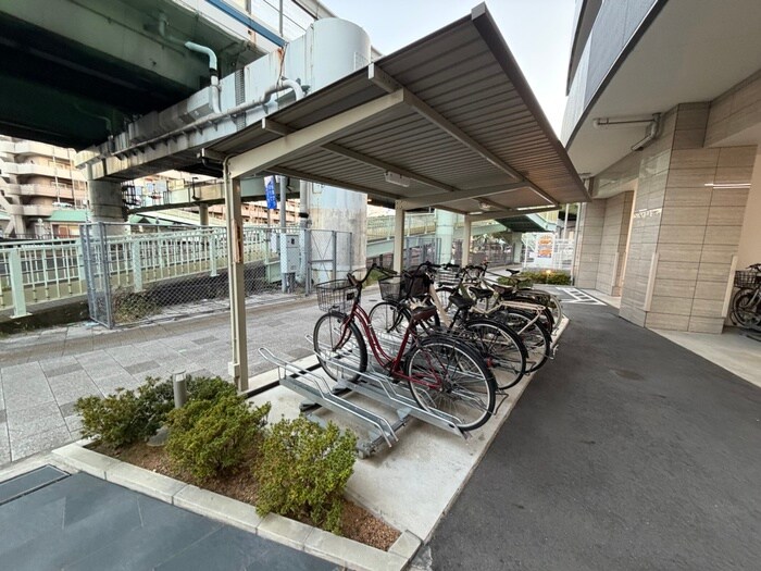 セレニテ神戸プリエの物件外観写真