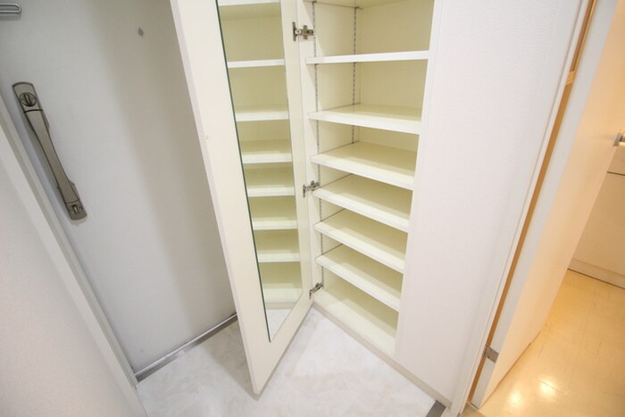 アンソレイユ茨木中津町の物件内観写真