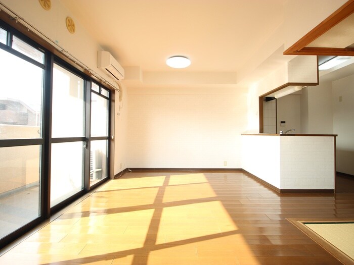 プラザハイツ二ツ屋Ａの物件内観写真