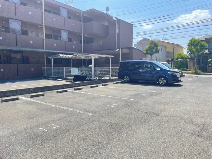 プラザハイツ二ツ屋Ａの物件外観写真