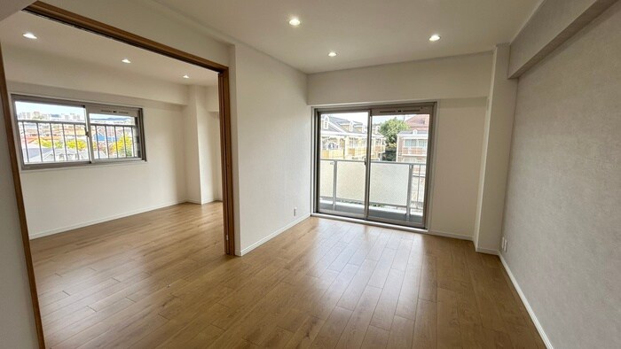 ｶﾈﾎﾞｳ三ツ池台ﾏﾝｼｮﾝ(301)の物件内観写真